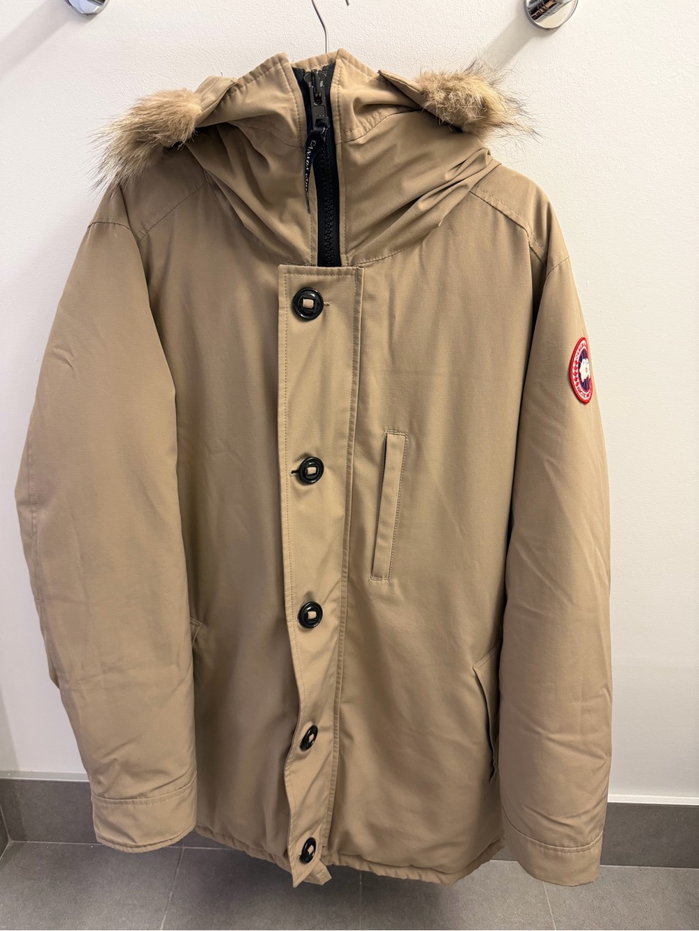 Men’s Canada Goose Chateau Parka with Fur Hood in Tan/Khaki